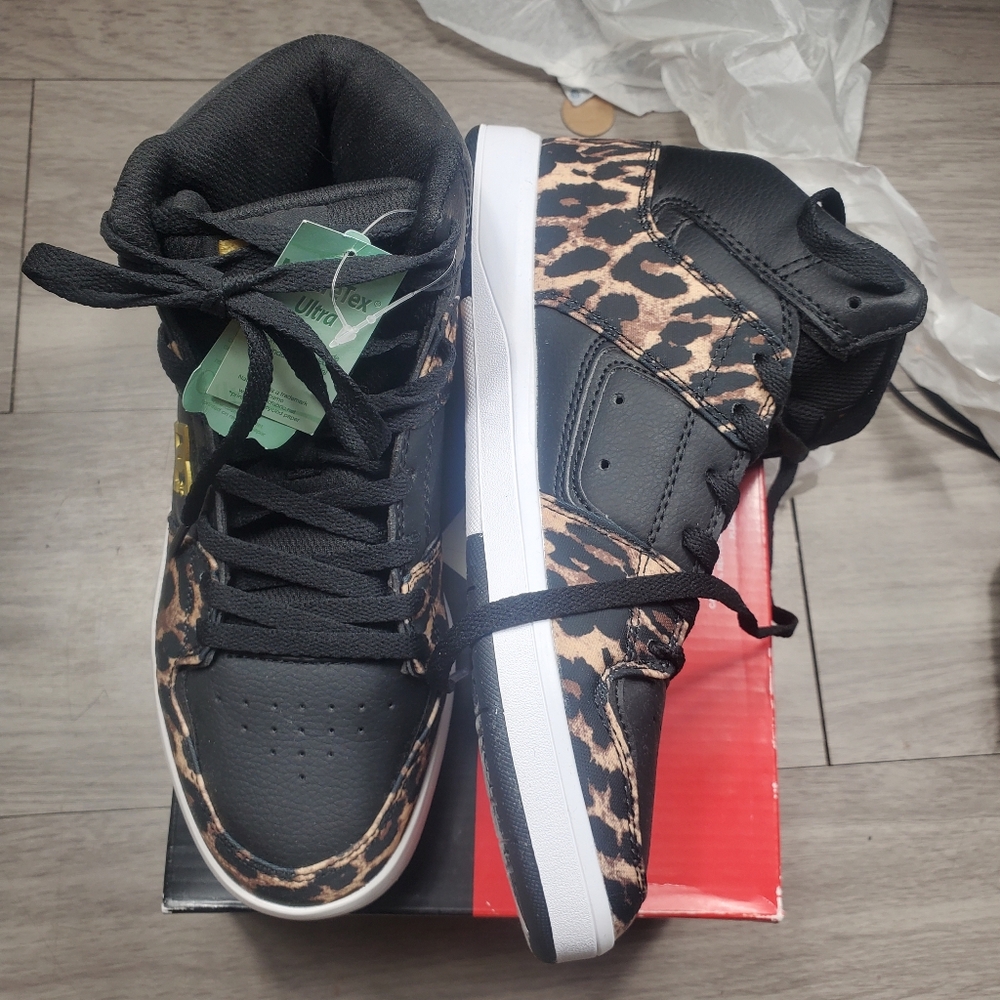 DC Skateboard Shoes high top Size 5.5 Youth ADGS700034 Black Leopard Print - Picture 3 of 10